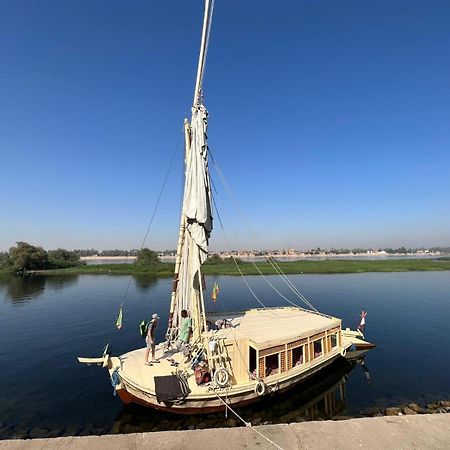 Hotel Nile Felucca Adventure Assuan Esterno foto