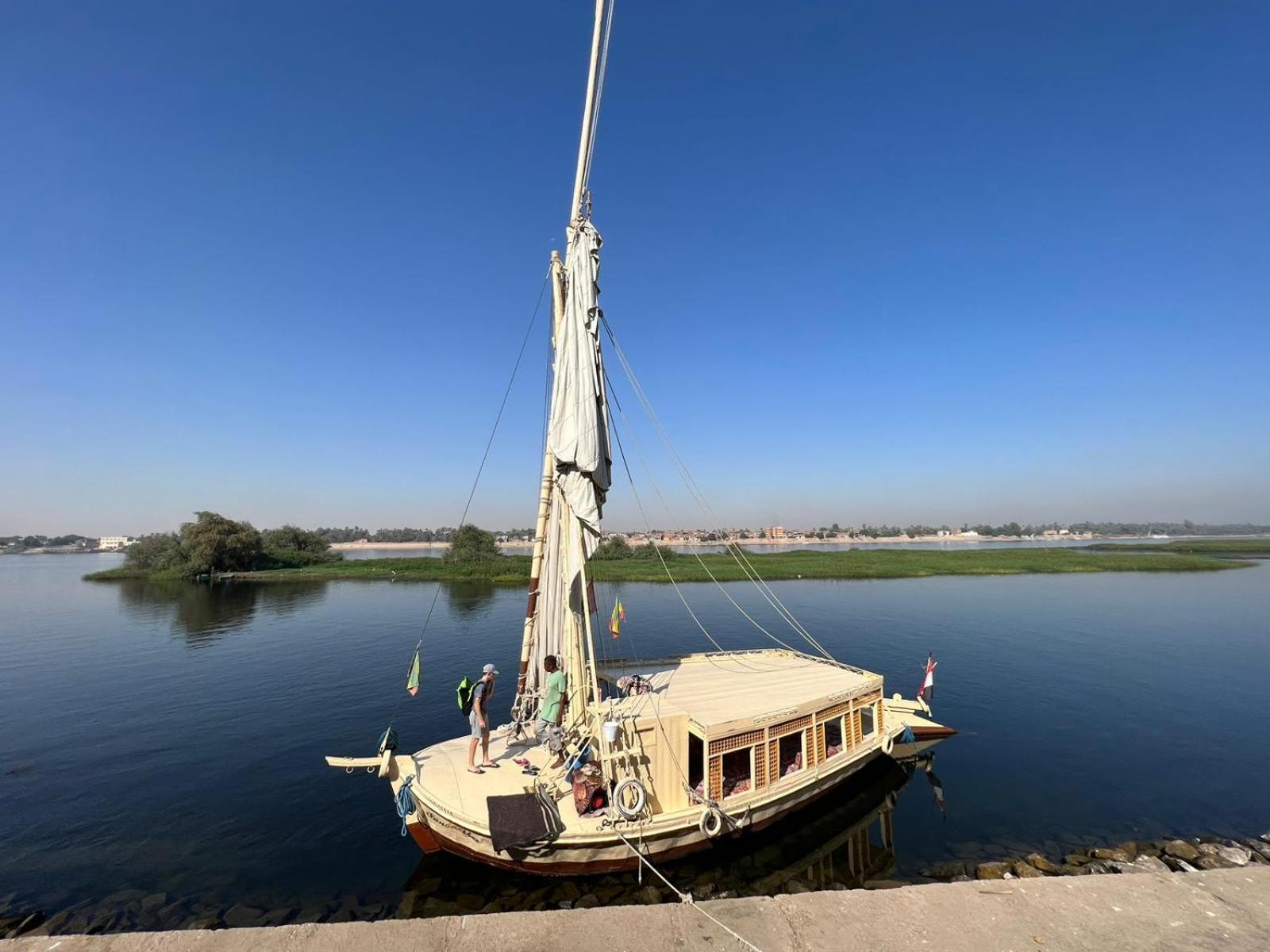 Hotel Nile Felucca Adventure Assuan Esterno foto
